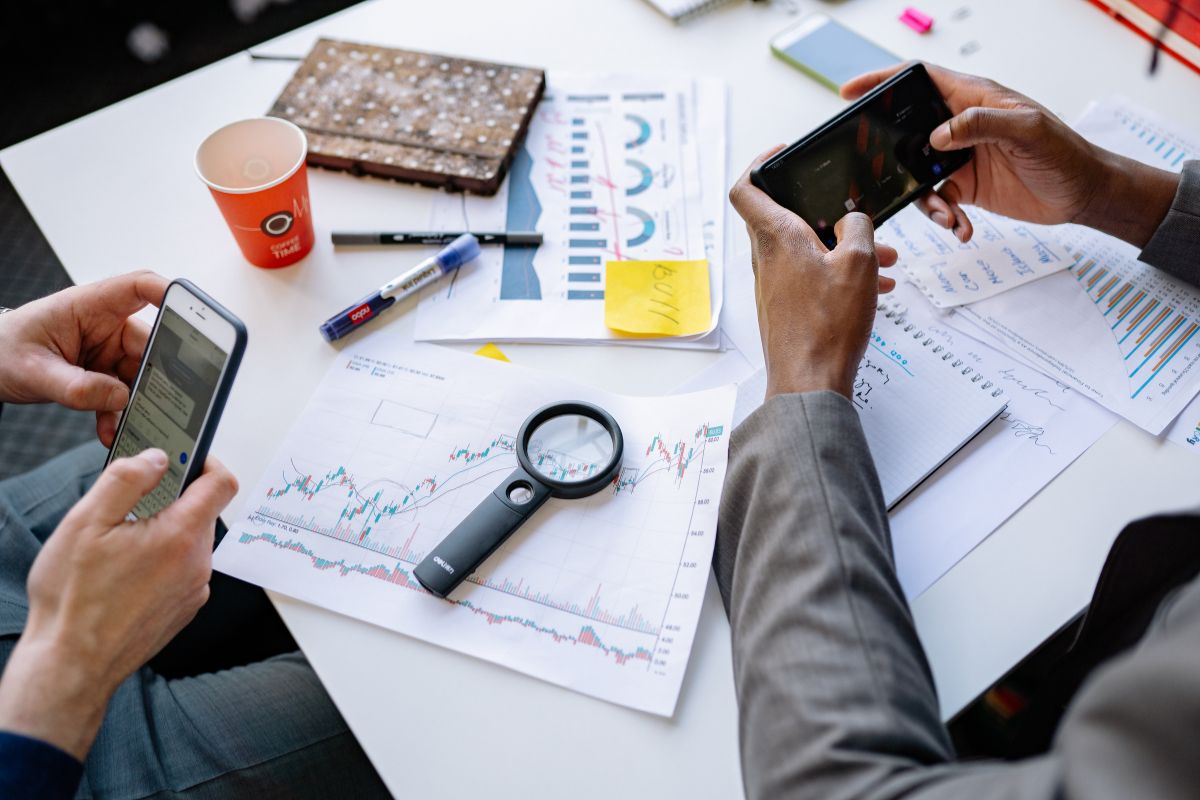 Hire the best Market Research Analysts